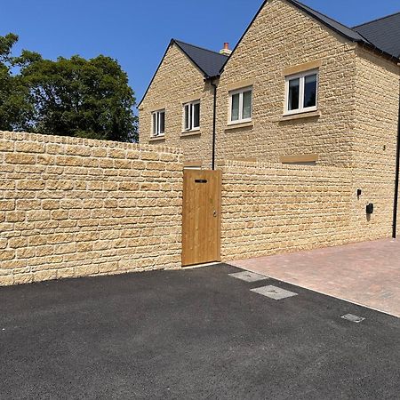 Fleming Cottage - Contemporary Cotswold Home Upper Rissington ภายนอก รูปภาพ