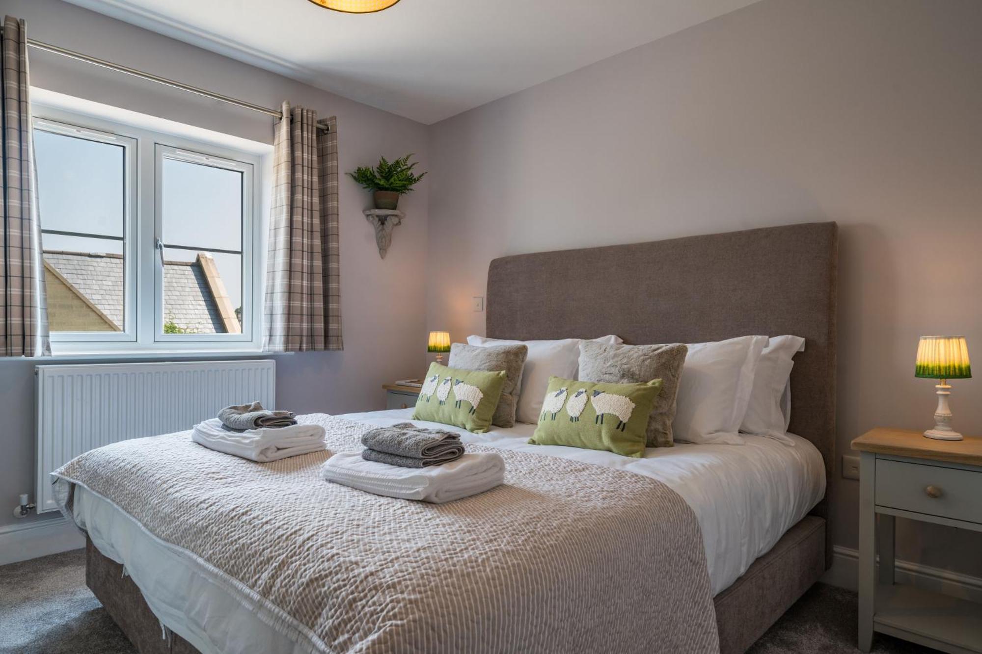 Fleming Cottage - Contemporary Cotswold Home Upper Rissington ภายนอก รูปภาพ