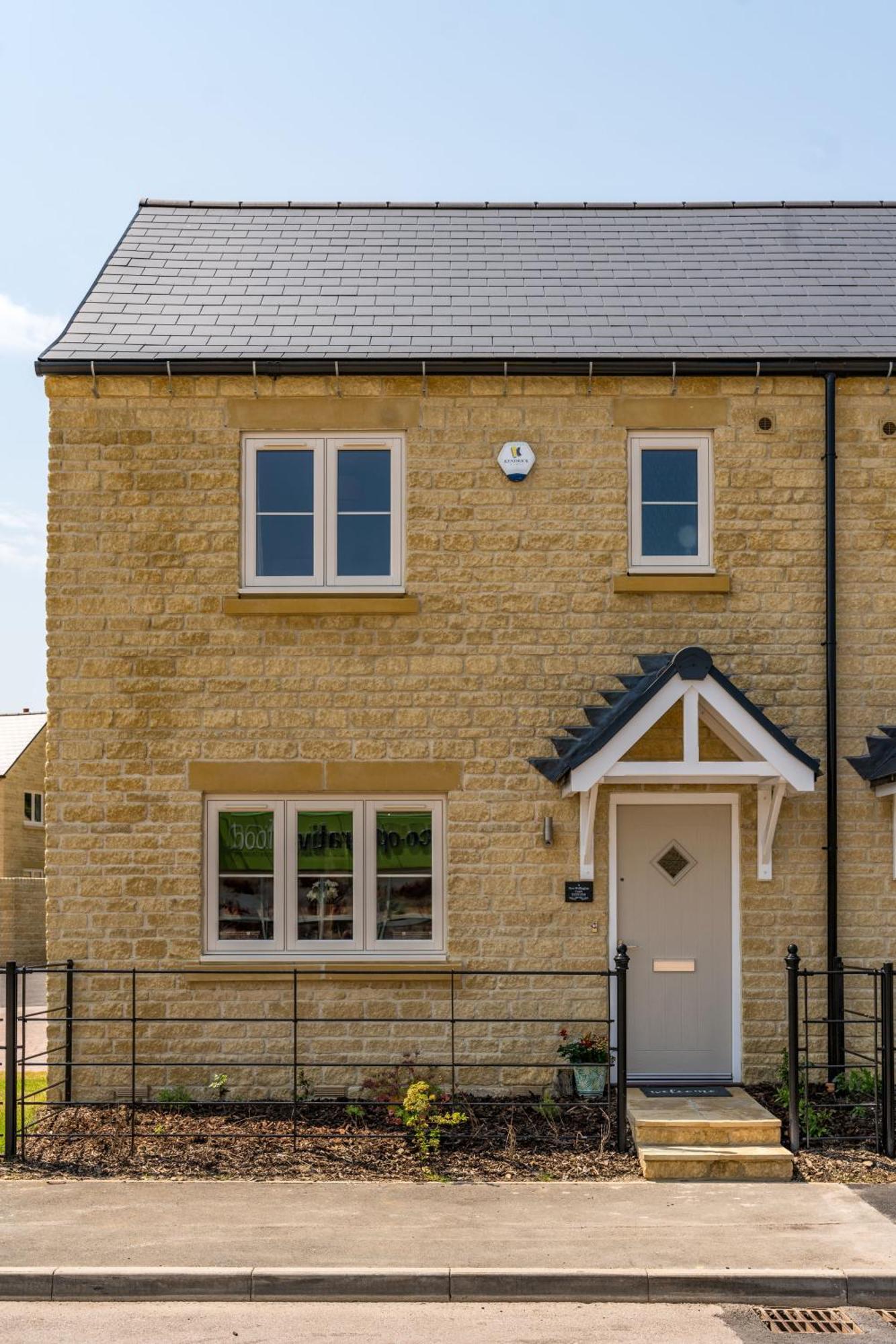 Fleming Cottage - Contemporary Cotswold Home Upper Rissington ภายนอก รูปภาพ