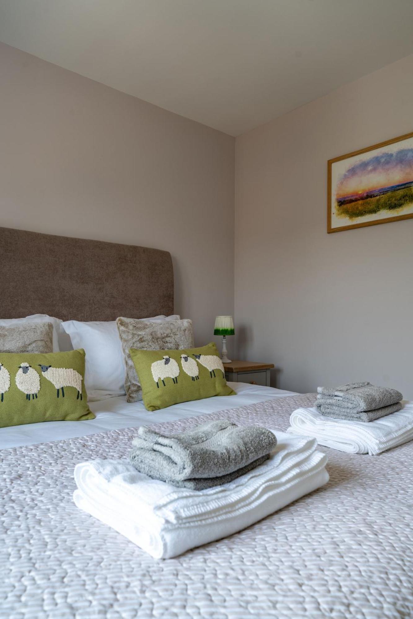Fleming Cottage - Contemporary Cotswold Home Upper Rissington ภายนอก รูปภาพ